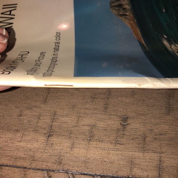 60/70s Exploring Hawaii Book 1 Oahu Cool guide book in pictures. Flowers & Surf - Picture 14 of 17